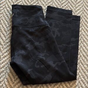 Lululemon Wunder Under Cropped Leggings